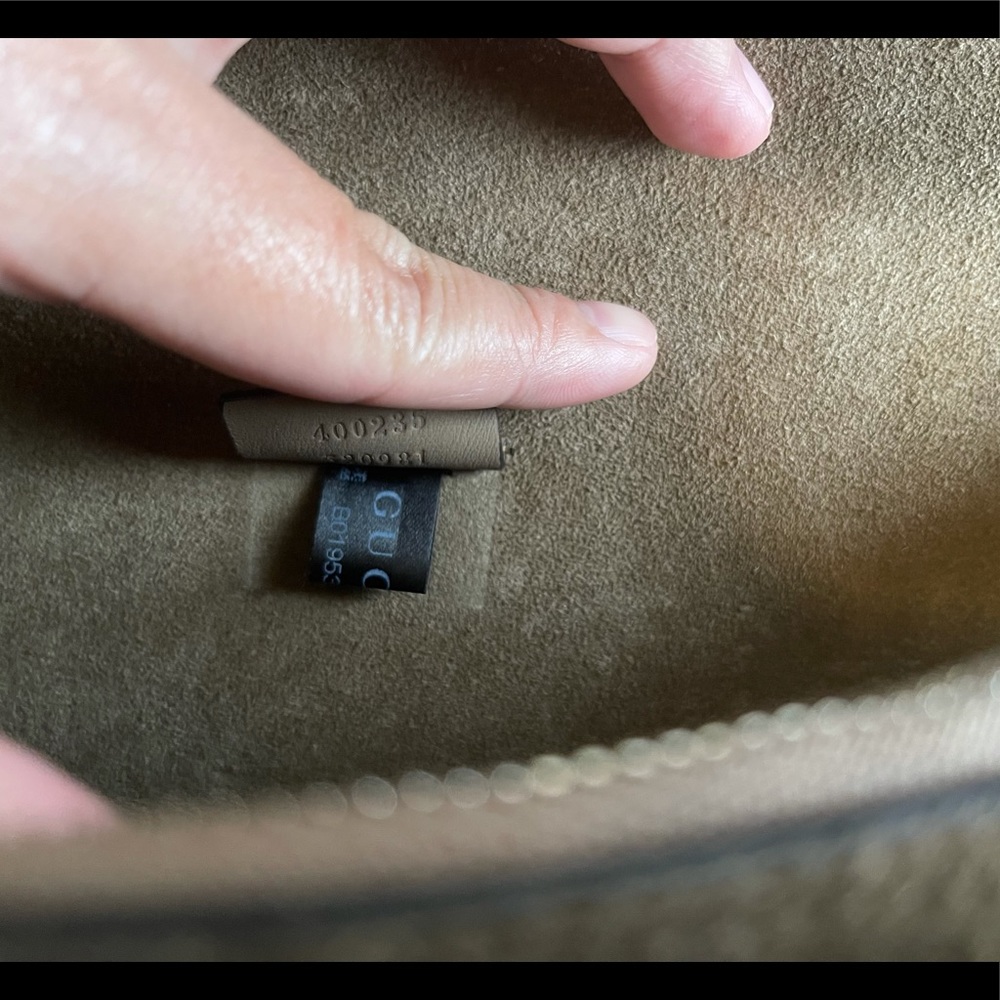 Auth GUCCI GG Supreme Monogram LE Medium Dionysus - Picture 11 of 16